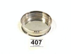 HALLMARKED SILVER CIRCULAR PIERCED BOTTLE COASTER, 9.5 CMS, 89 GRAMS