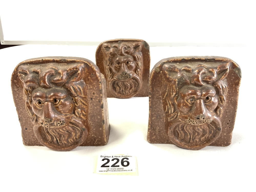 THREE VICTORIAN STONE WARE SASH WINDOW STOPS WITH LIONS HEAD DECORATION - Image 2 of 4