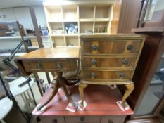 SMALL YEWOOD BOW FRONTED THREE DRAWER BEDSIDE CHEST ON CABRIOLE LEGS (45 X 32 X 68CMS), AND A YEWOOD