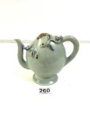 CHINESE CADOGAN TEAPOT, MODELLED AS A PEACH, MOULDED WITH FRUITING BRANCHES IN UNDERGLAZE BLUE AND