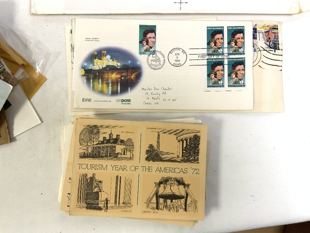 LARGE QUANTITY OF STAMPS - 4 ALBUMS OF UK, LOOSE STAMPS, FIRST DAY COVERS WORLD STAMPS - Image 27 of 29