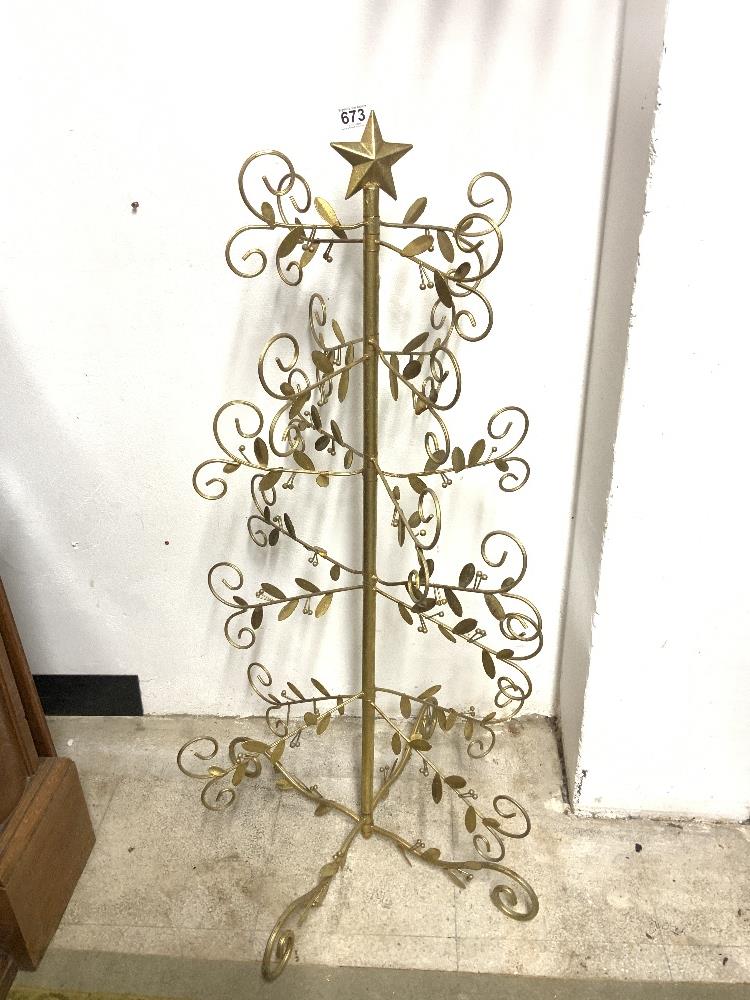 GILDED METAL DISPLAY TREE 112CM