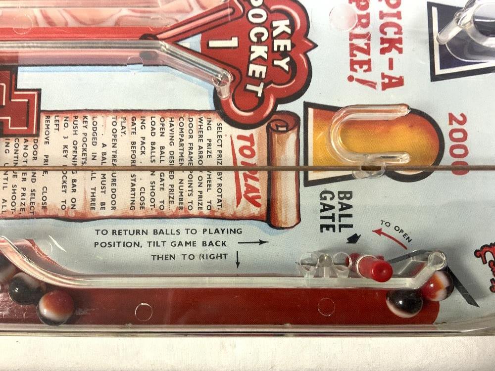 VINTAGE GAME - THREE KEYS TO TREASURE BAGATELLE GAME AND TOY CAP GUNS - OUTLAWS IN ORIGINAL BOX BY - Image 11 of 11