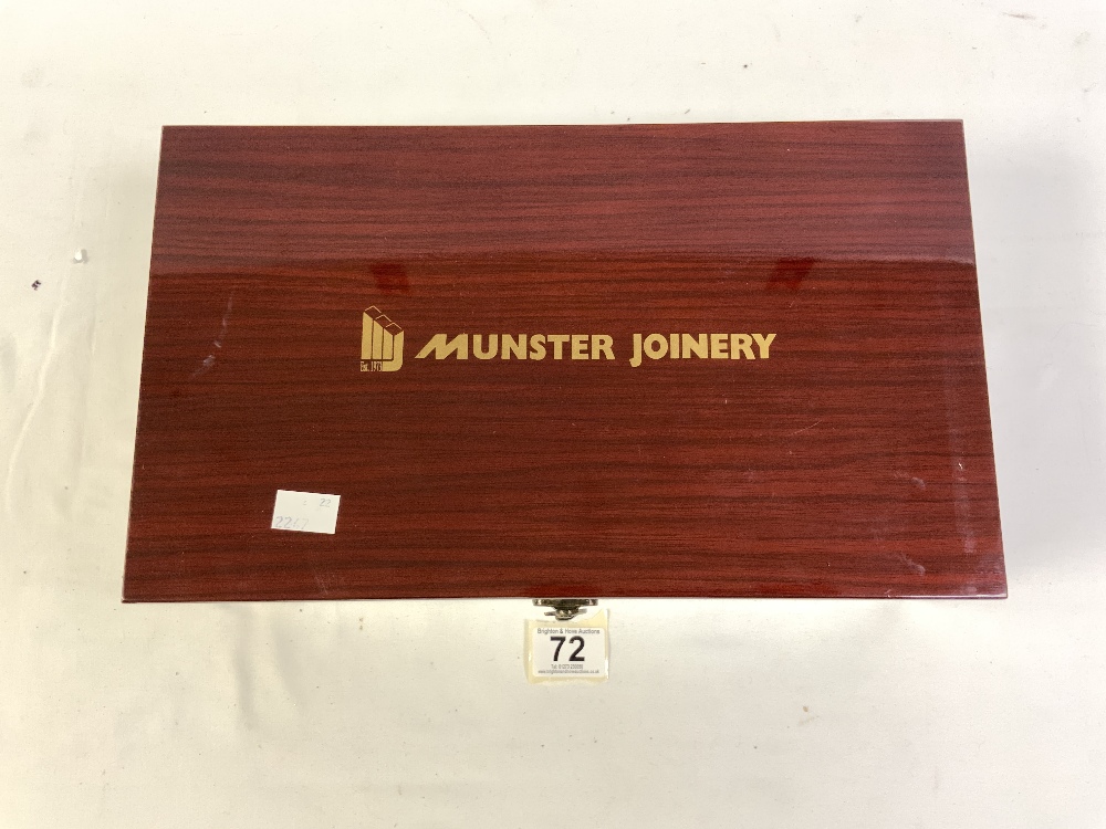 A MUNSTER JOINERY BOXED COCKTAIL/DRINKS BOX WITH A CHESS BASE AND PIECES - Image 5 of 6