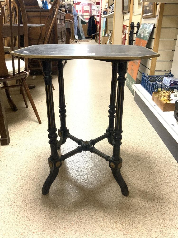 A VICTORIAN EBONISED AND GILT OCCASIONAL TABLE, 45X64 CMS. - Image 3 of 3