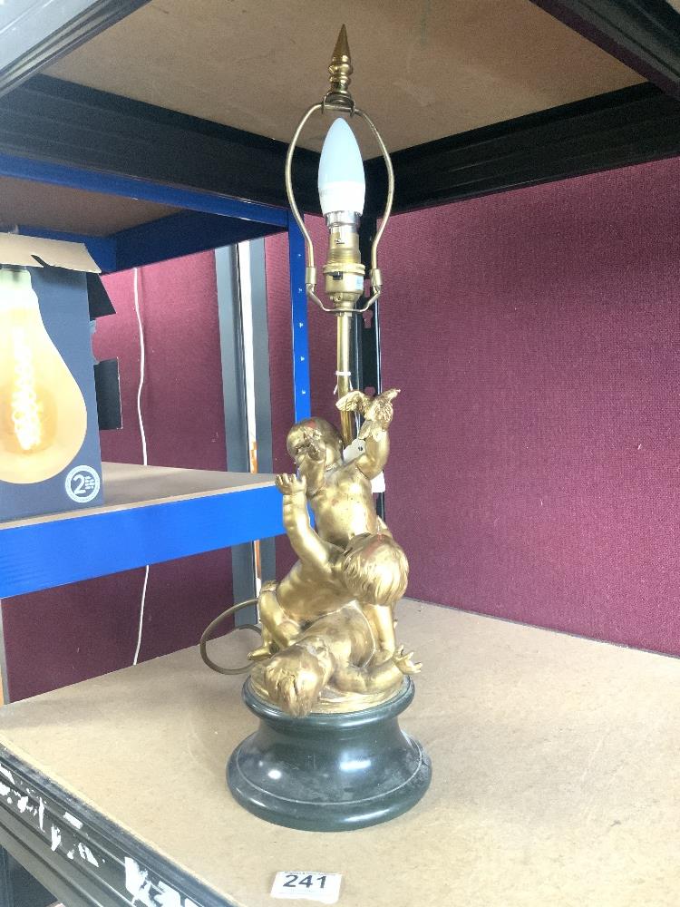 VINTAGE TABLE LAMP AS A FIGURAL GROUP - Image 2 of 4