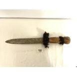 ANTIQUE AFRICAN DAGGER WITH CARVED HEAD WOODEN HANDLE, 53 CMS- INCLUDING HANDLE.