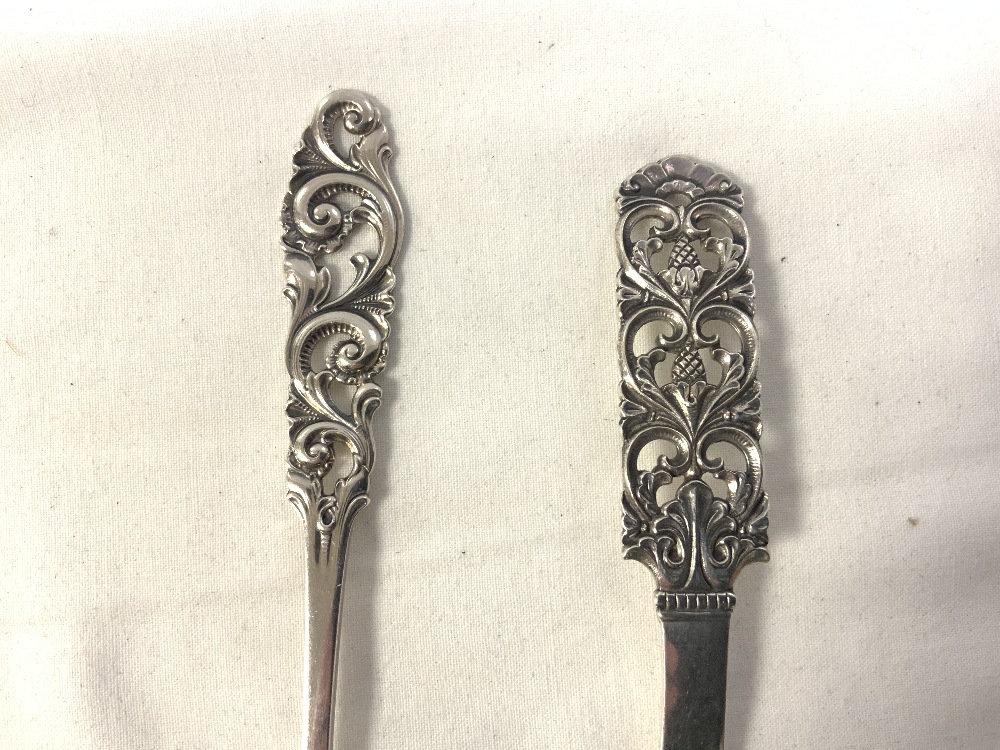 TWO NORWEGIAN 830 SILVER CADDY SPOONS WITH PIERCED TERMINALS, THE LARGEST 16CMS, 67 GRAMS - Image 2 of 5