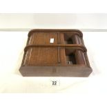 A 1940S OAK TAMBOR DESK TOP CABINET (21.5 X 34CMS)