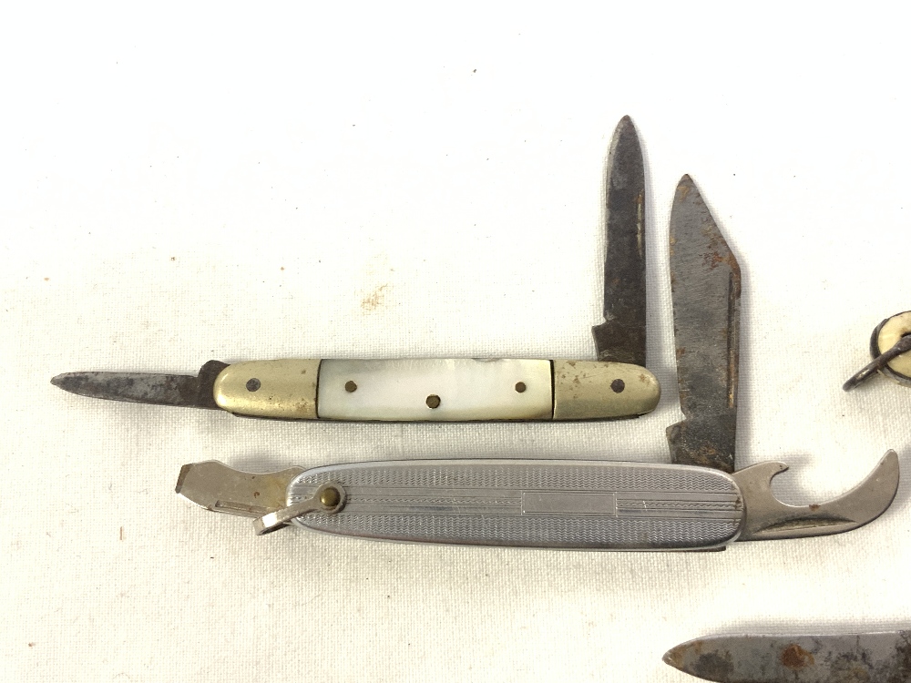 MOTHER O PEARL AND SILVER TOOTHPICK, PIPE SMOKERS POCKET KNIFE, AND FIVE OTHER POCKET KNIVES VARIOUS - Image 4 of 7