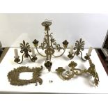 A PAIR OF BRASS FLEUR DE LIS PATTERN WALL LIGHTS WITH A THREE-BRANCH BRASS CHANDELIER AND A SINGLE