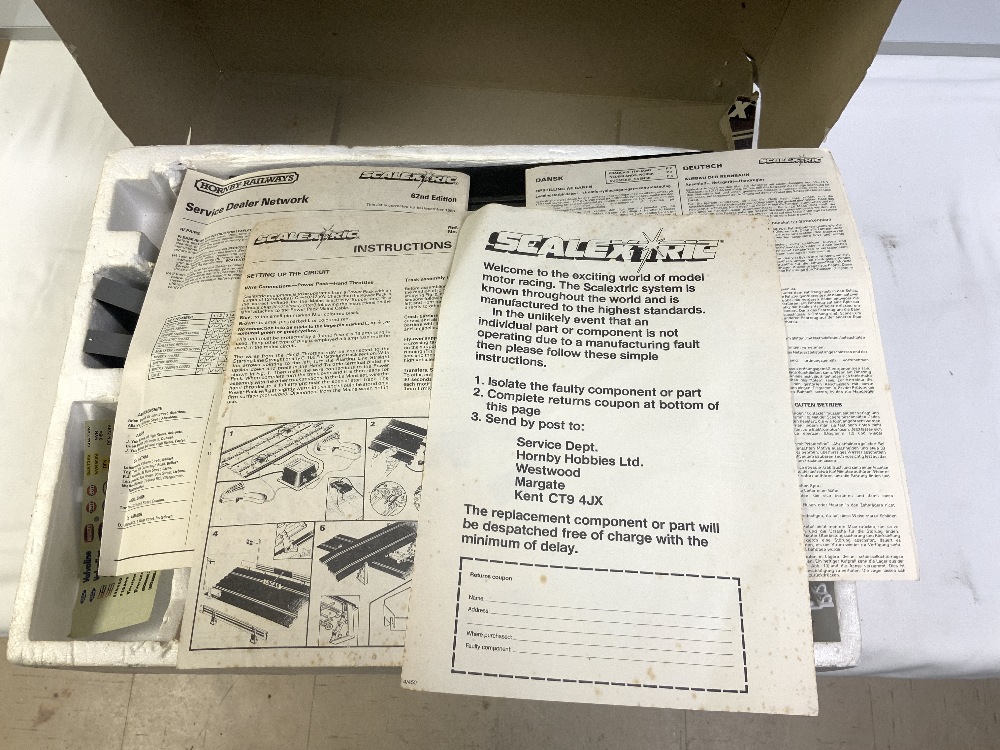 SCALEXTRIC SUPER TOURERS BOX SET AND A SCALEXTRIC GRAND PRIX BOXED SET WITH A AFX FIREBALL BOXED SET - Image 9 of 20