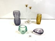 FOUR COLOURED STUDIO GLASS VASES AND A SMALL DISH WITH A TWO BRANCH RETRO CANDLESTICK