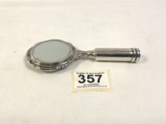 UNUSUAL CONTINENTAL 925 SILVER COMPACT/LIPSTICK HOLDER FORMED AS A MINIATURE HAND MIRROR, 14.5CMS