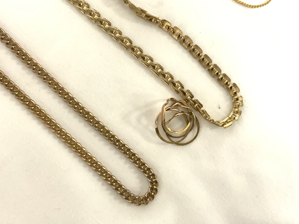 A HOLLOW YELLOW METAL CHAIN, POSSIBLY 9CT, AND 7 OTHER YELLOW METAL CHAINS. AND A YELLOW METAL - Image 3 of 5