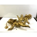 A PAIR OF GILT-COLOURED HANGING CHERUBS DECORATION (REPUTEDLY FROM GLYNDEBOURNE OPERA HOUSE) 46 CM