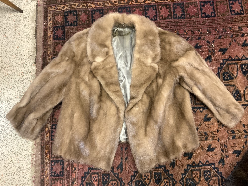 QUANTITY OF FUR COATS, JACKET, AND STOLES WITH A ASTRAKHAN, ALL UK SIZE 14/16 - Image 13 of 24