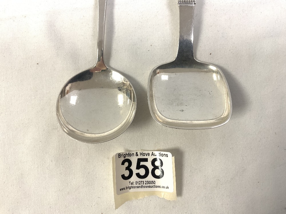 TWO NORWEGIAN 830 SILVER CADDY SPOONS WITH PIERCED TERMINALS, THE LARGEST 16CMS, 67 GRAMS - Image 3 of 5