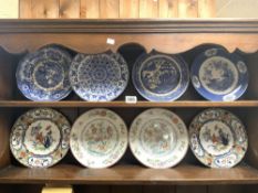 TWO IRONSTONE JAPANESE PATTERN PLATES, FOUR BLUE AND WHITE PLATES, AND TWO OTHER PLATES.