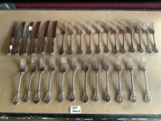 QUANTITY OF SILVER PLATED CUTLERY (KINGS PATTERN)