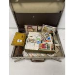 QUANTITY OF LOOSE, CIGARETTE CARDS, TEA CARDS AND MORE