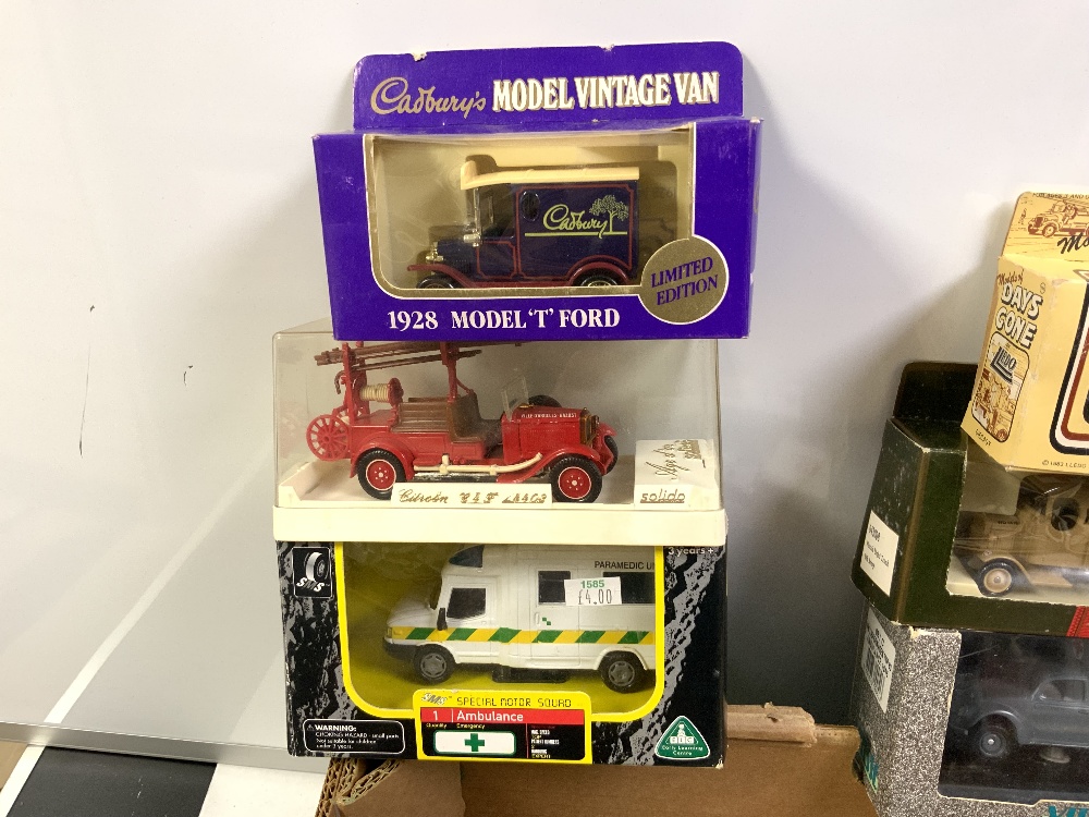 MIXED BOX OF DIE-CAST VEHICLES IN ORIGINAL BOXES, CORGI, LLEDO, AND MORE WITH PLAY WORN TONKA AND - Bild 4 aus 9