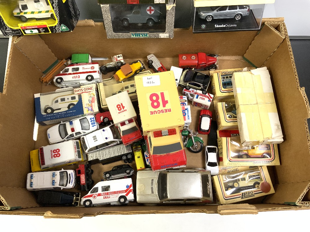 MIXED BOX OF DIE-CAST VEHICLES IN ORIGINAL BOXES, CORGI, LLEDO, AND MORE WITH PLAY WORN TONKA AND - Bild 2 aus 9