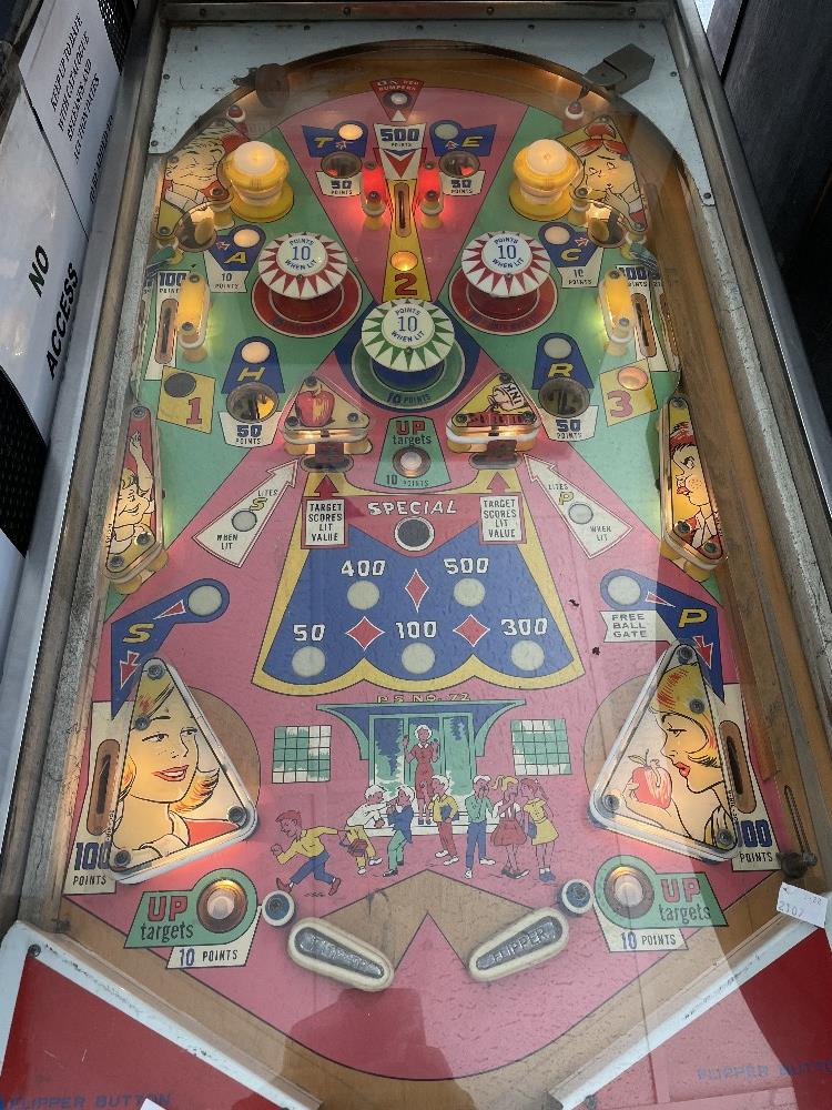 1960'S TEACHERS PET BY WILLIAMS PINBALL MACHINE, WORKING ORDER (VIDEO AVAILABLE) - Image 2 of 6