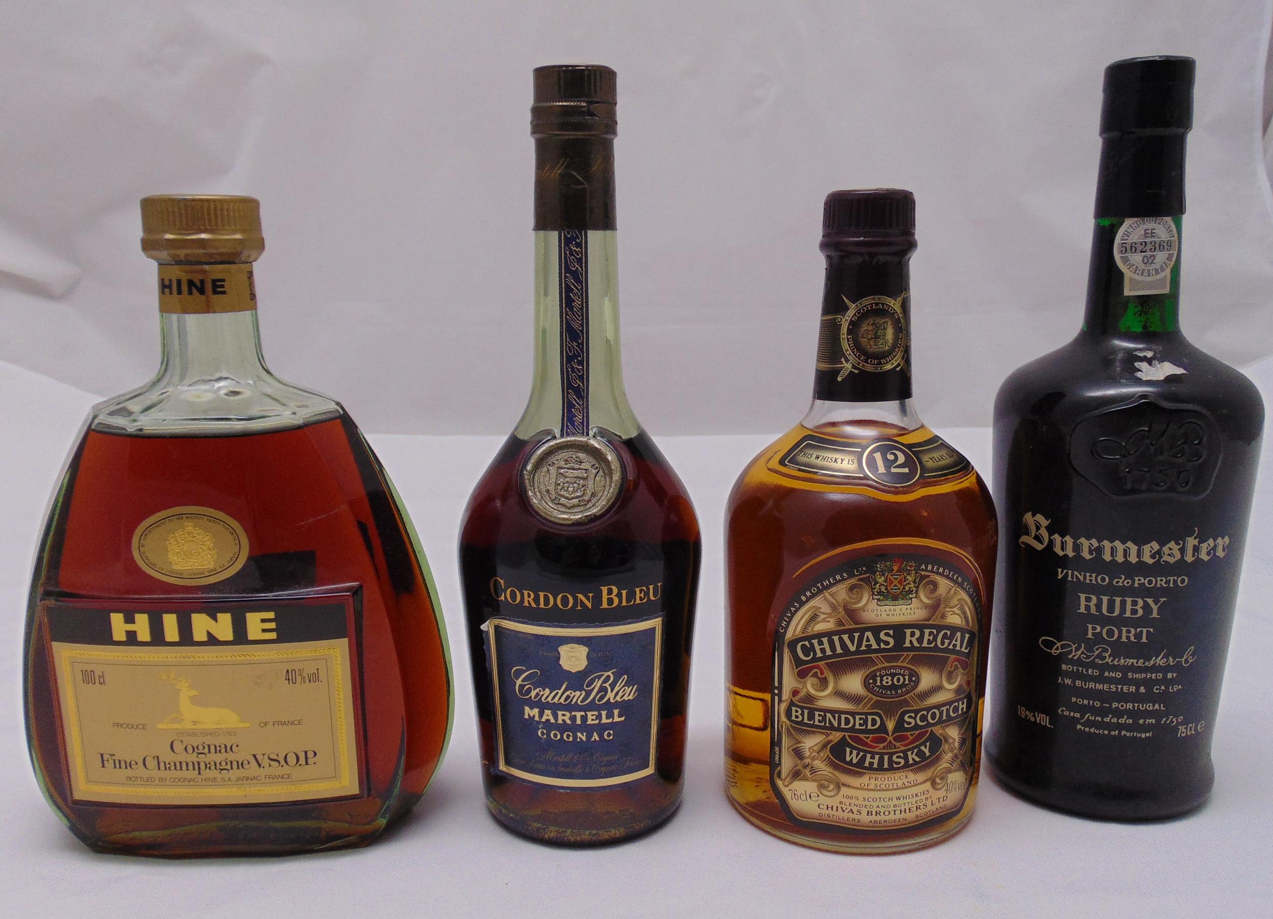 A quantity of alcohol to include Hine cognac 1 litre, Martell Cordon Bleu cognac 50cl, Chivas