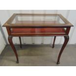 A Victorian rectangular glazed display table on cabriole legs, 71 x 73 x 43cm