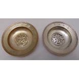 A pair of silver nut dishes, approx total weight 111g