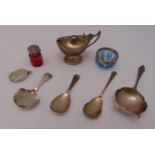 A quantity of hallmarked silver to include a mustard pot, spoons and a Victorian vinaigrette (8)