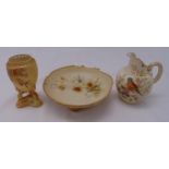 A quantity of Worcester porcelain to include a pot pourri holder, a milk jug and a decorative bowl