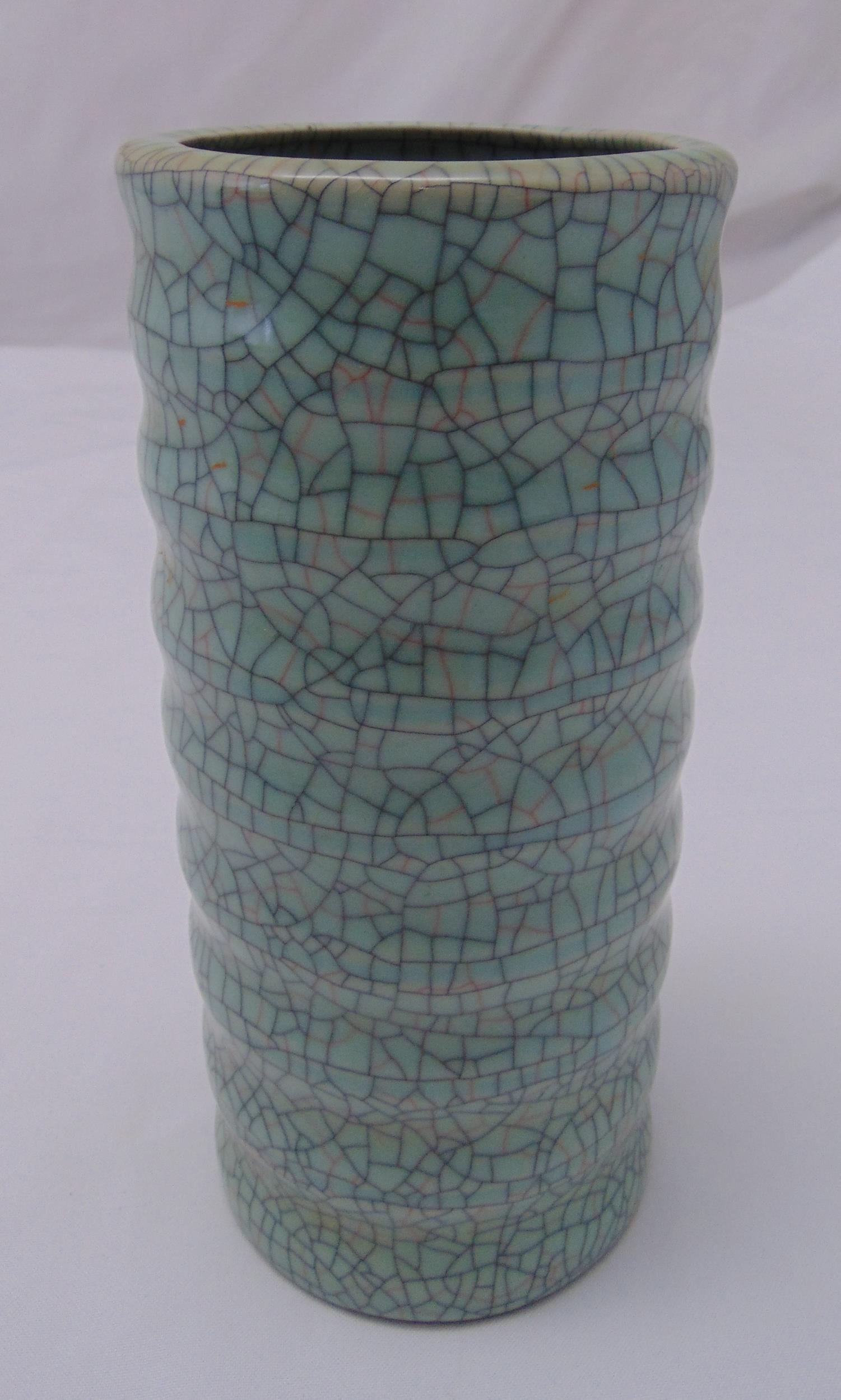 A Chinese celadon cylindrical crackle glaze vase, 22cm (h)