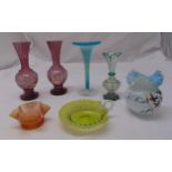 A quantity of glass to include vases and dishes (7)