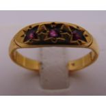 14ct yellow gold and ruby ring, approx total weight 4.7g