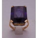 9ct yellow gold and coloured stone ring, approx total weight 8.1g