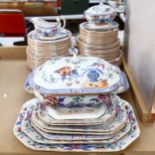 Extensive Masons "Chinese Peony" dinner service, including soup tureen, vegetable and sauce tureens,