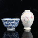 A Chinese export porcelain baluster vase, and a small blue and white lotus bowl, diameter 11.5cm (2)