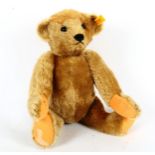 A Steiff teddy bear 0156/38
