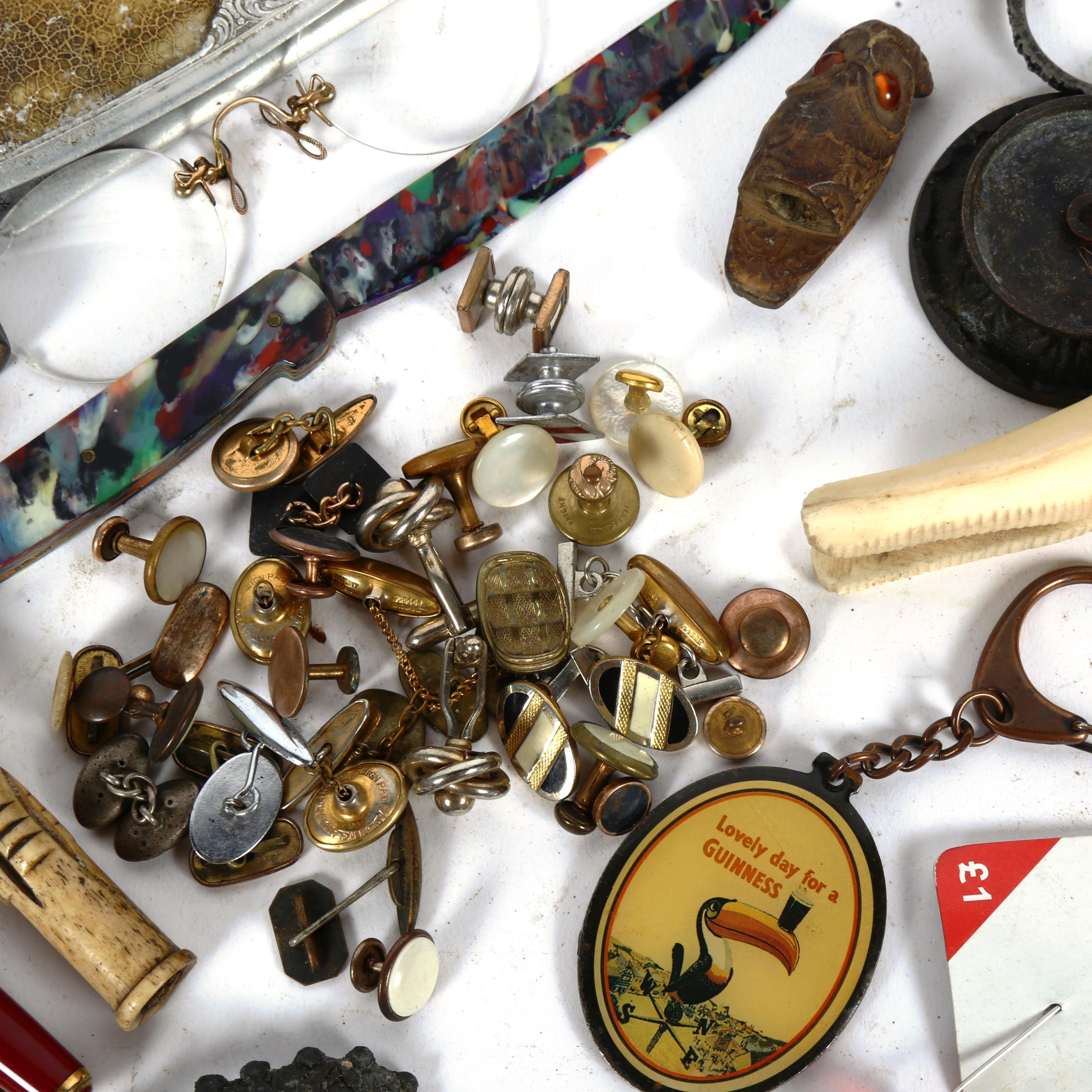 Various collectables, including carved African wild boar tusk, carved bone handle, Parker fountain - Image 2 of 2