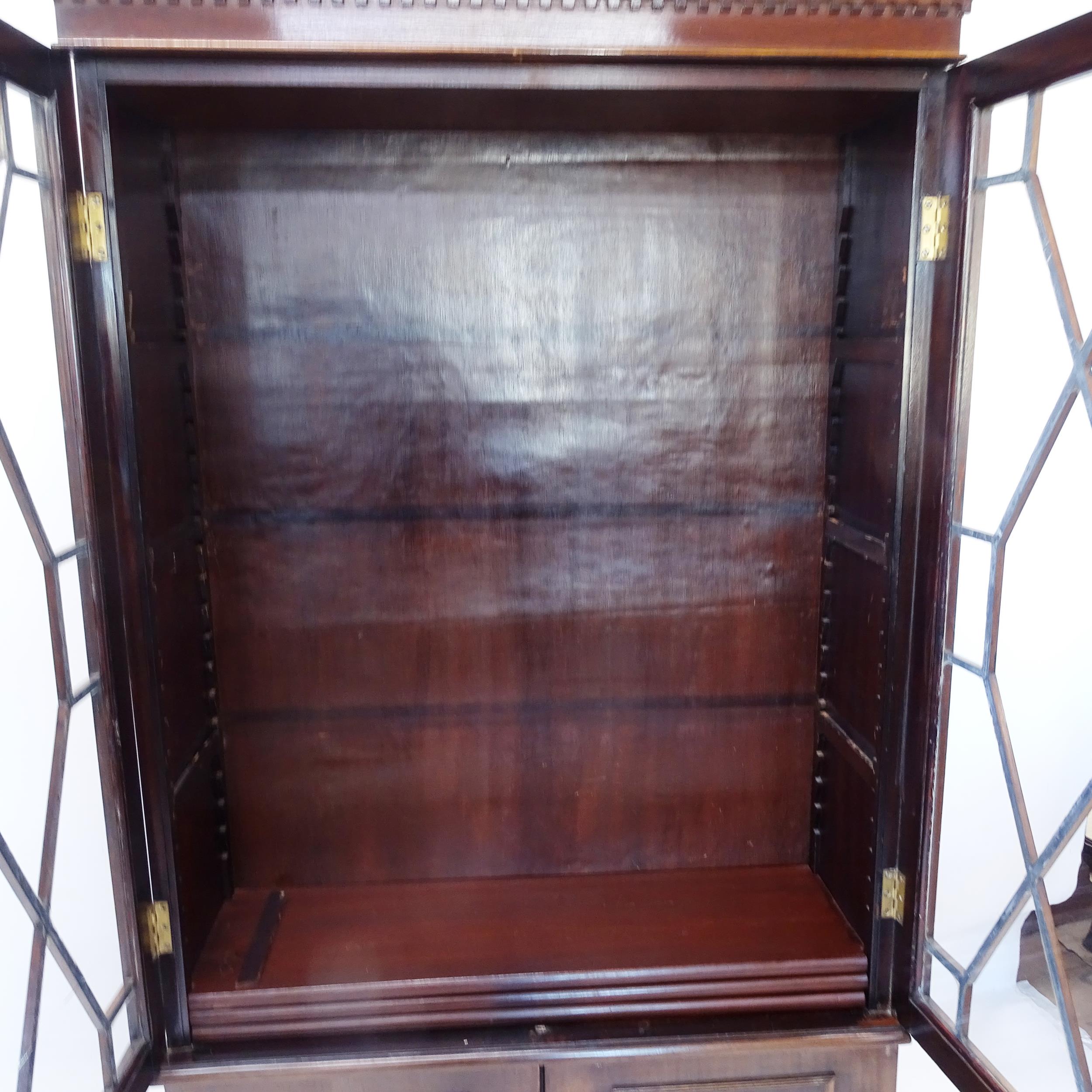 A 19th century mahogany 2-door bookcase, with 3 adjustable shelves, and cupboard under, W98cm, - Bild 2 aus 2