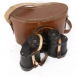 BARR & STROUD - a pair of 8x CF18 binoculars, serial no. 100380, in leather case Left lens has an