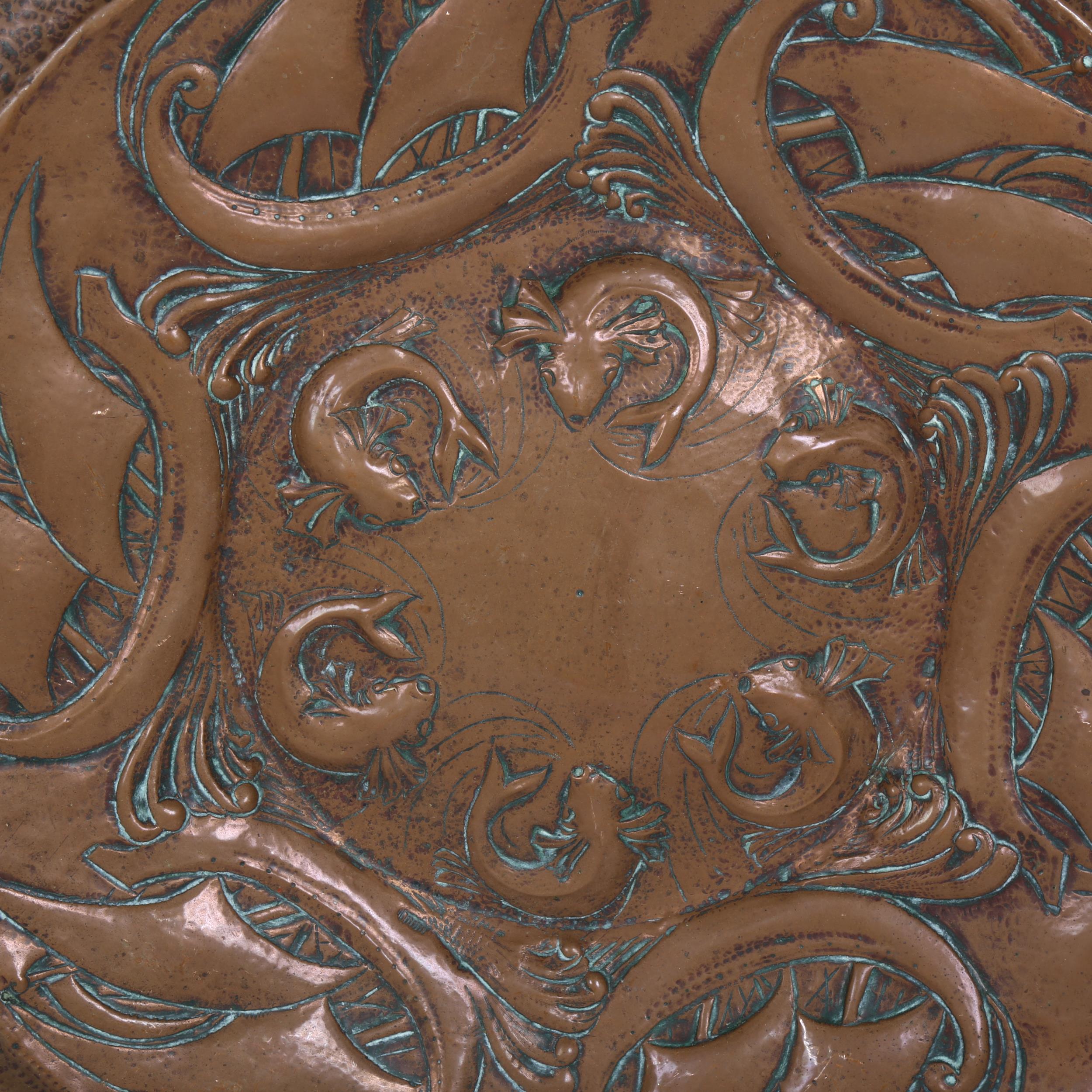 2 Art Nouveau copper chargers, in Newlyn and Keswick style, unmarked, largest diameter 44cm (2) - Image 2 of 2