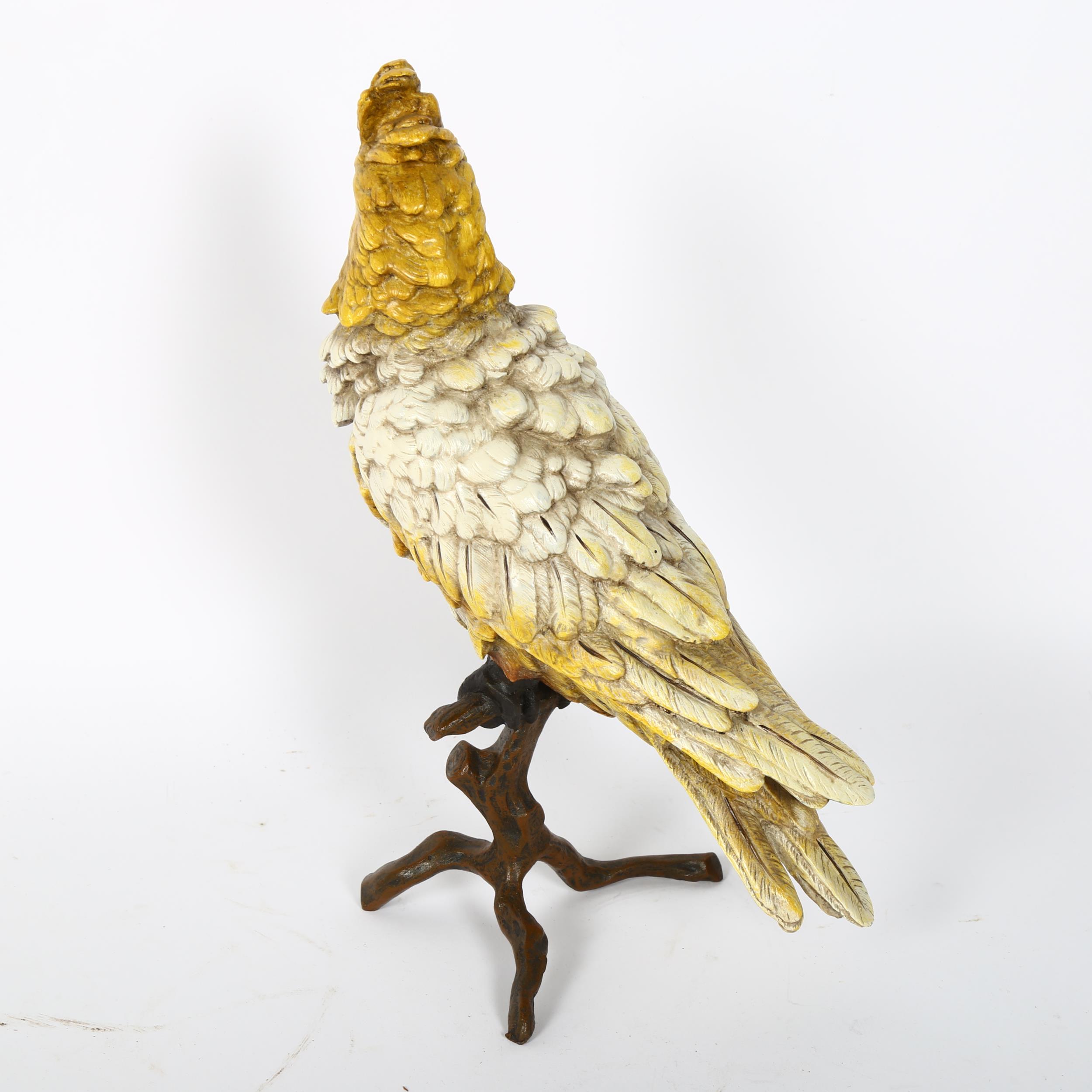 A large reproduction cold painted bronze figural parakeet bird sculpture, height 30cm - Bild 2 aus 2