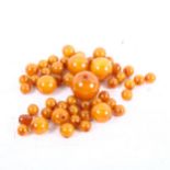 An amber bead necklace, unmounted, 29g