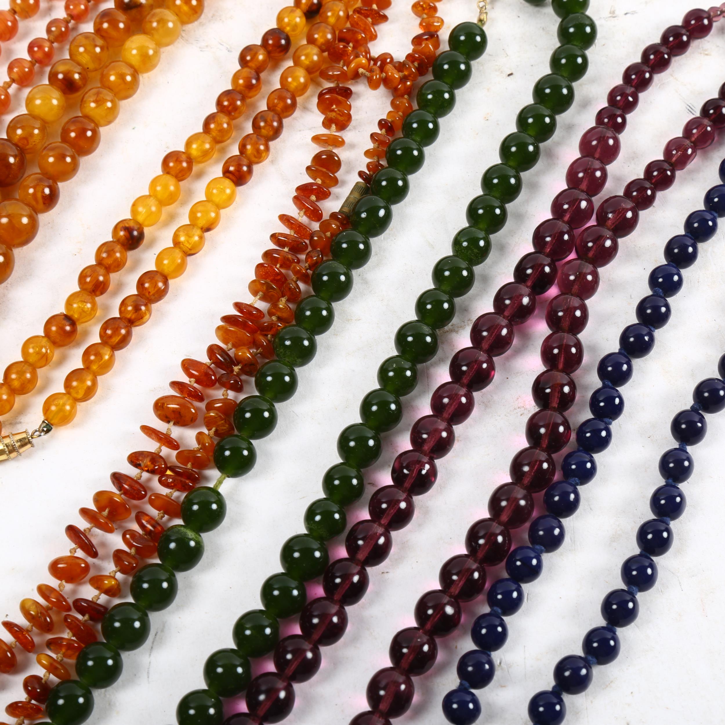 8 various bead necklaces, including amber, agate etc - Bild 2 aus 2