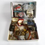 2 trays of mixed costume jewellery