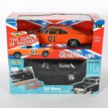 AMERICAN MUSCLE - The Dukes Of Hazzard 1969 Charger General Lee, and American Graffiti 55 Chevy 1/18