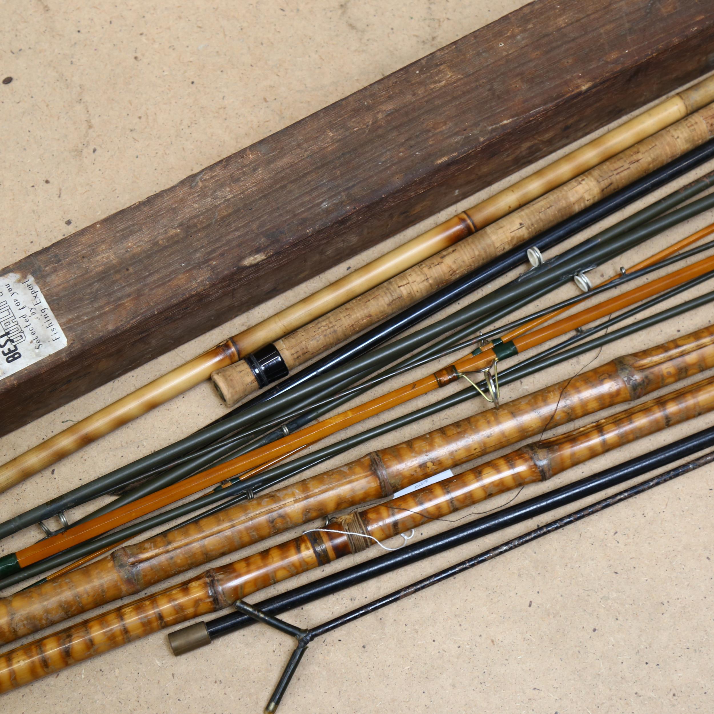 Various Vintage fishing rods, including a Mk IV Carp 550 by R Chapman & Co, 4-piece split-cane rod - Bild 2 aus 2